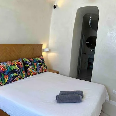 Gala -volcano View *