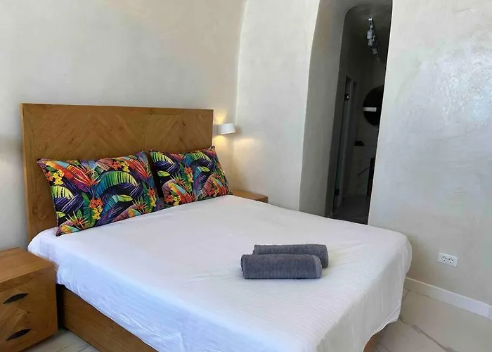 Gala -volcano View Oia (Santorini)